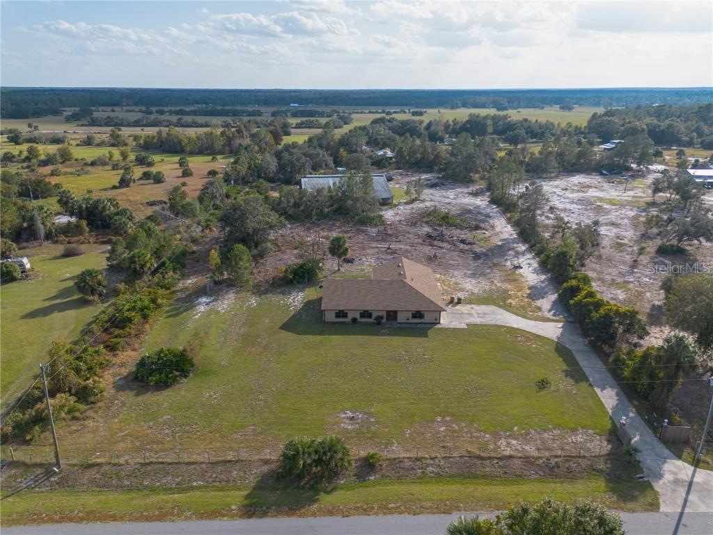 26650 Pelican St., Eustis, FL 32736