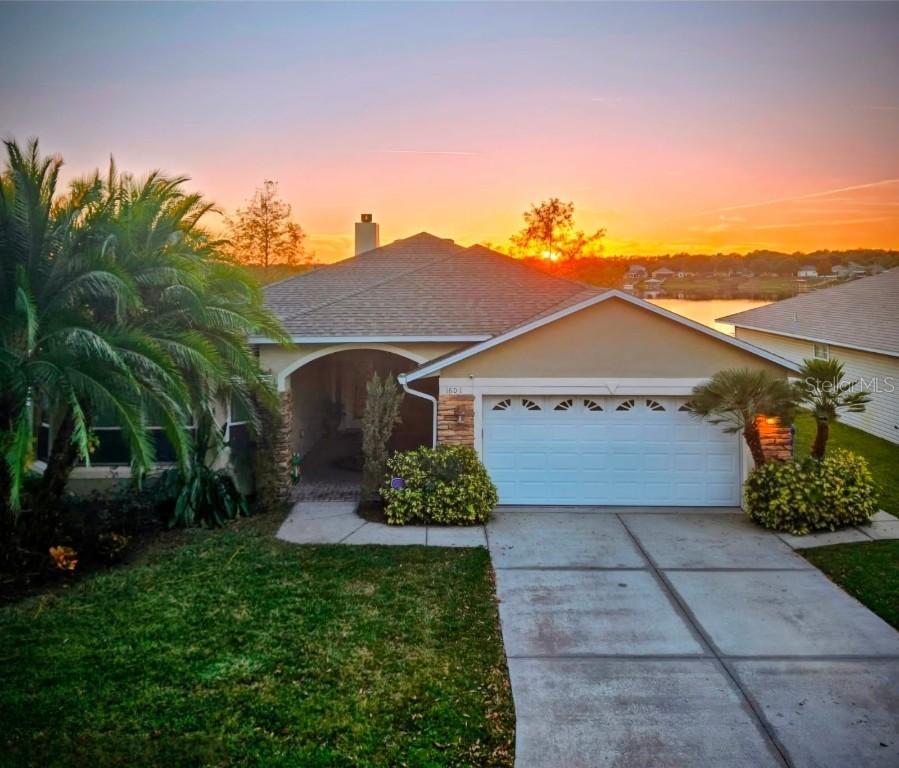 1601 Lake Villa Dr., Tavares, FL 32778