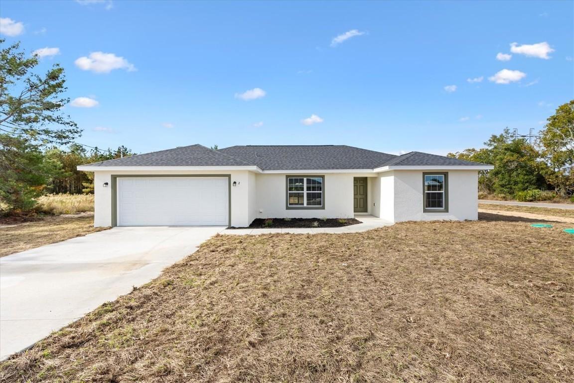2 Fisher Lane Tr., Ocklawaha, FL 32179