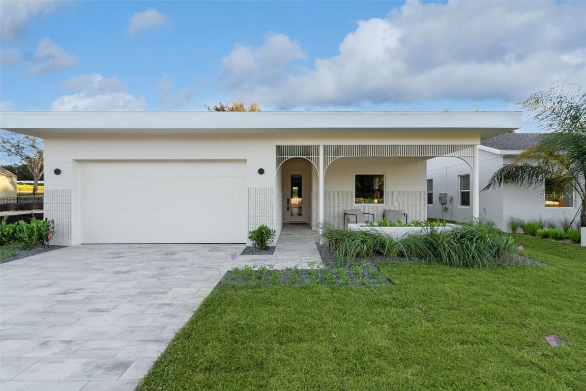 438 Skyfield Ct., Lady Lake, FL 32159