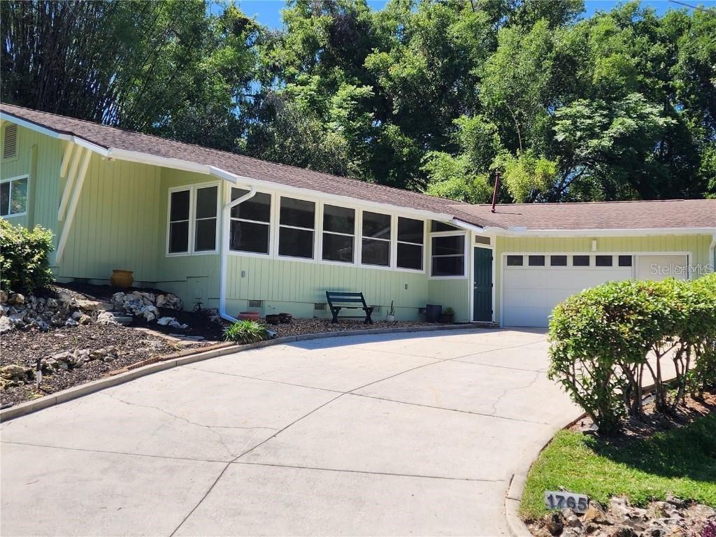 1765 Hilltop Dr., Mount Dora, FL 32757