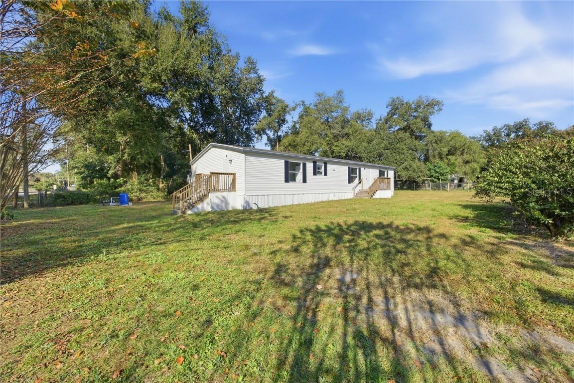 3718 County Road 230b, Wildwood, FL 34785
