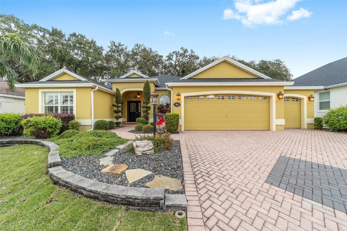 565 Society Hill Cir., The Villages, FL 32162