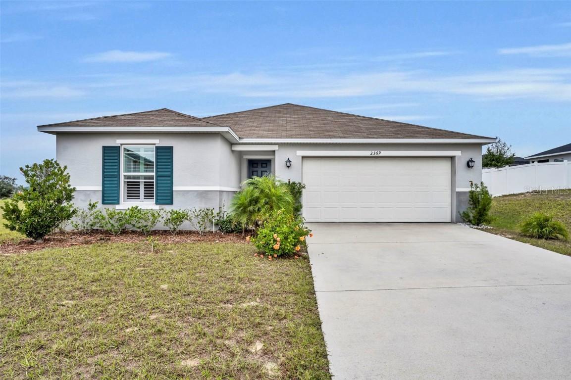 2369 Crossandra St., Mascotte, FL 34753