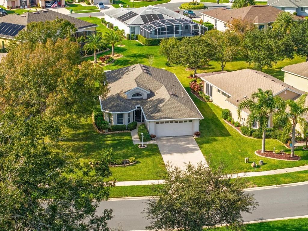 5389 Aurora Dr., Leesburg, FL 34748