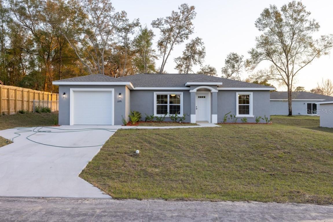 2276 W Menores Dr., Citrus Springs, FL 34434