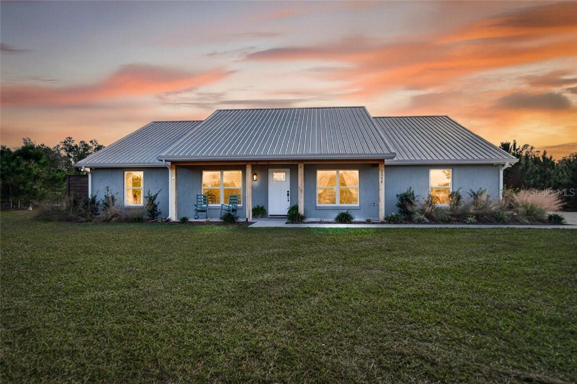 25214 Black Bear Ln., Eustis, FL 32736