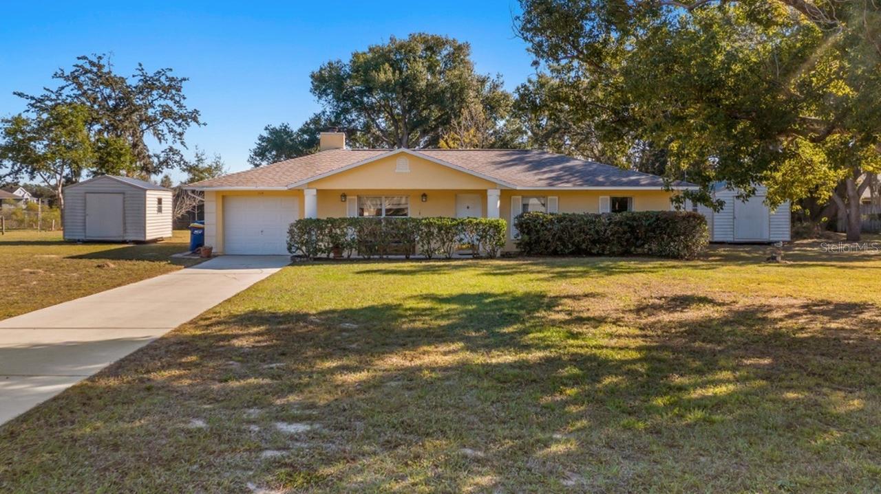 104 6th Ave., Howey In The Hills, FL 34737