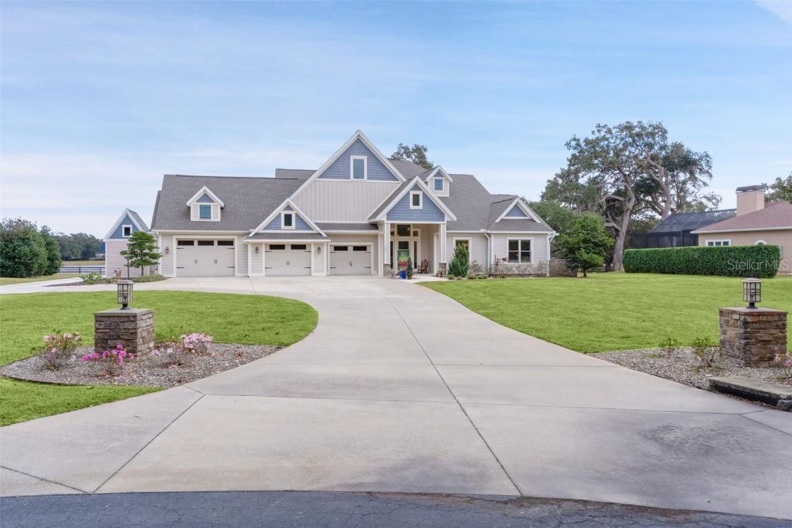 2765 Saddlebrook Cir., The Villages, FL 32162