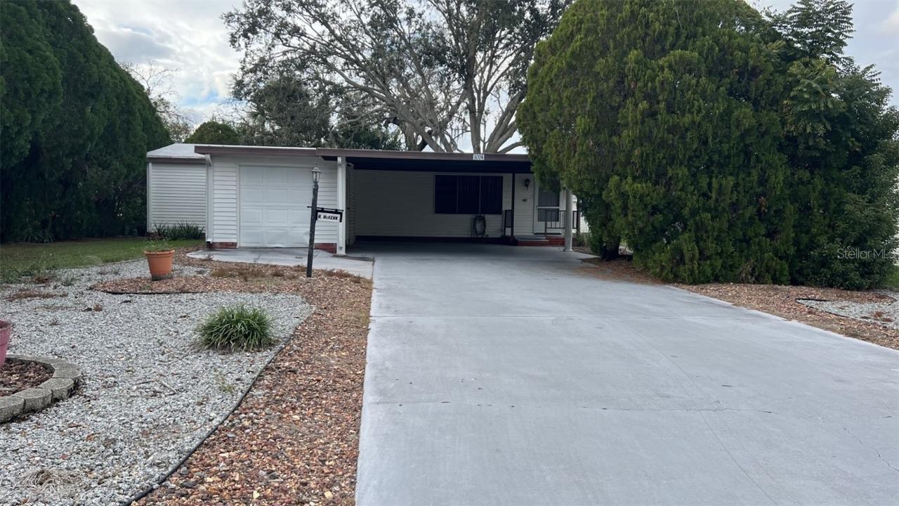 1004 Ann Ave., Lady Lake, FL 32159