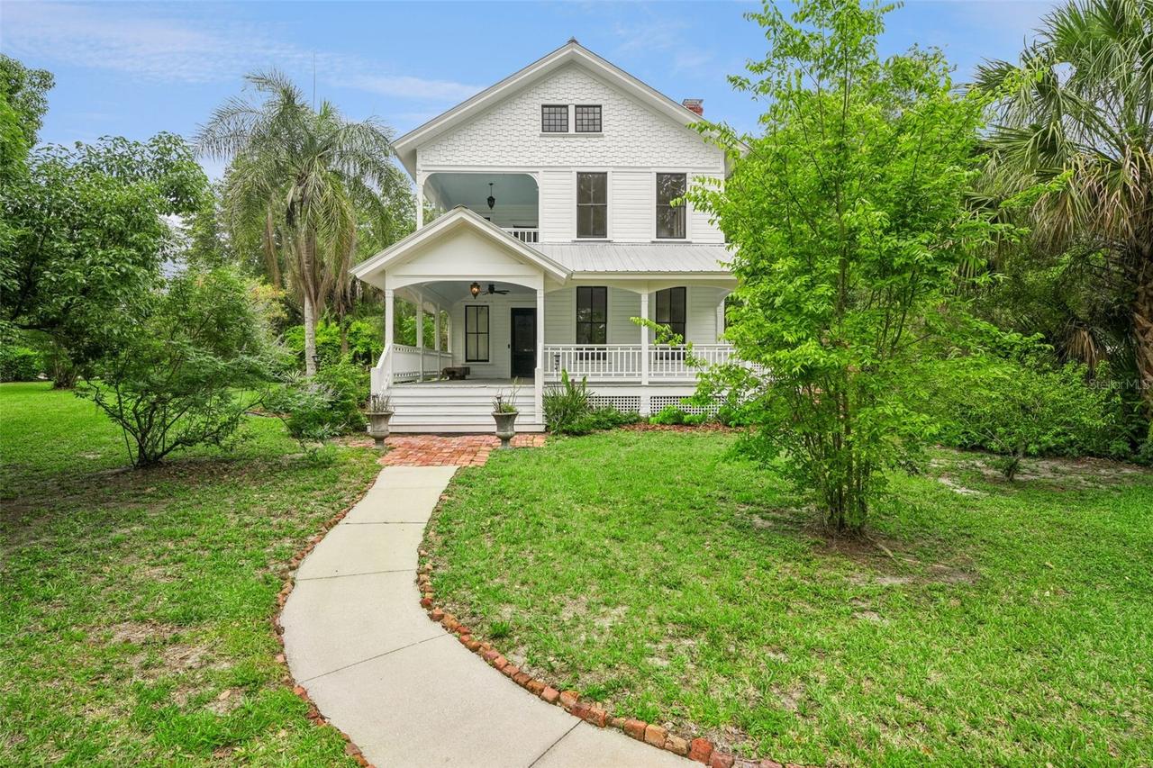 316 N Lakeview Dr., Lake Helen, FL 32744