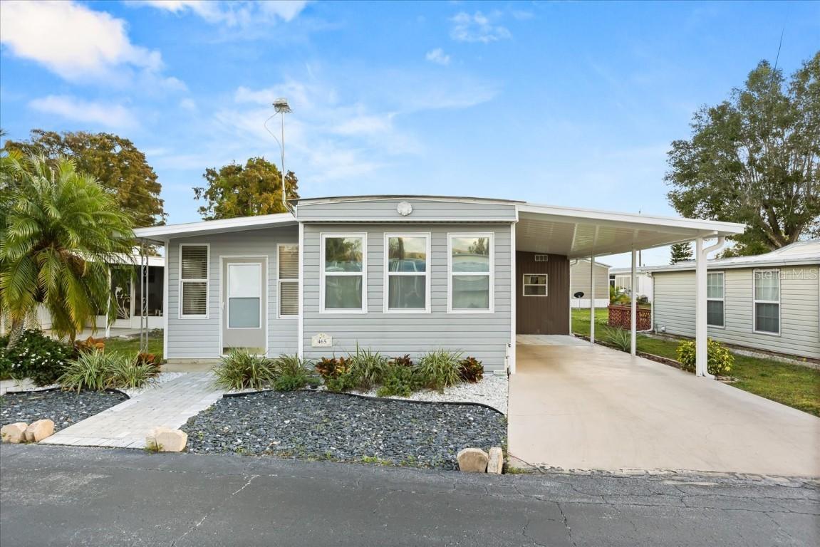 465 Marina Ln., Tavares, FL 32778