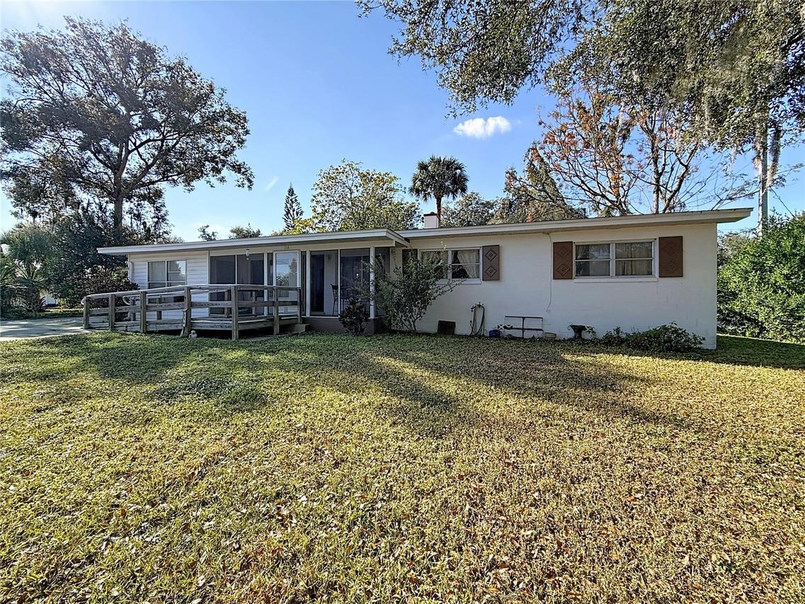 114 Park Ave., Fruitland Park, FL 34731