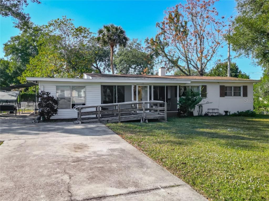 114 Park Ave., Fruitland Park, FL 34731