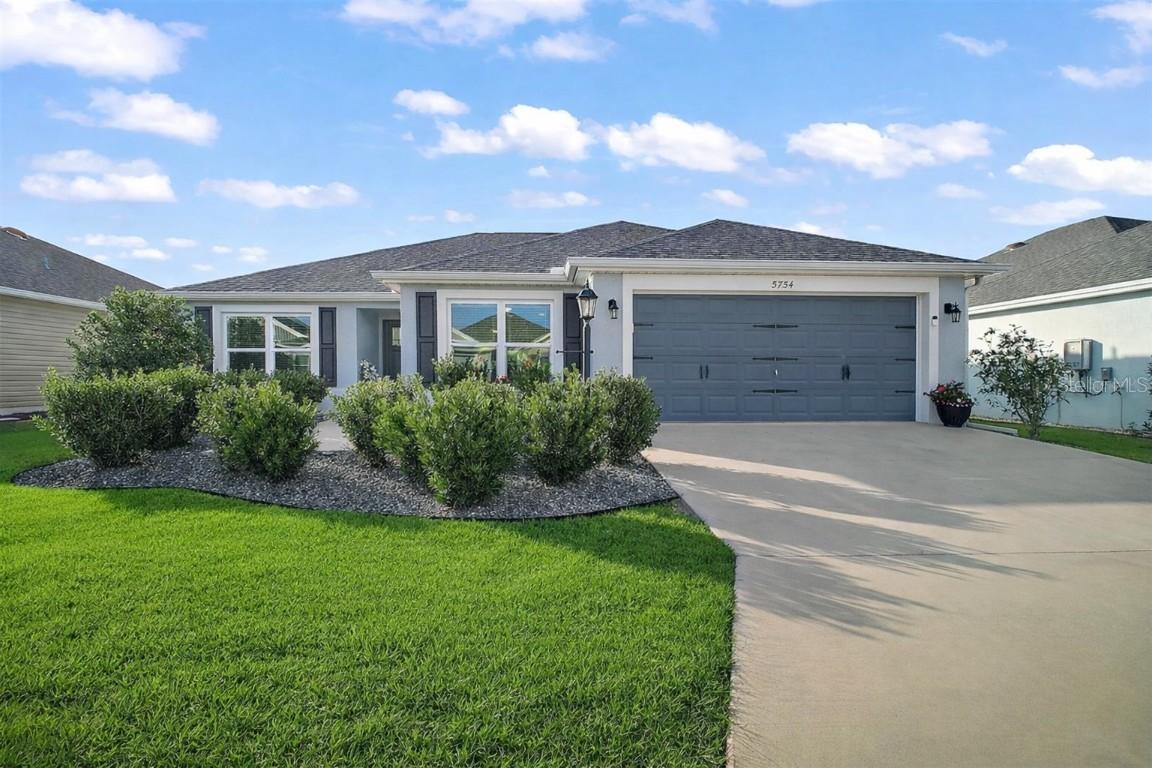 5754 Shealy Ave., The Villages, FL 32163