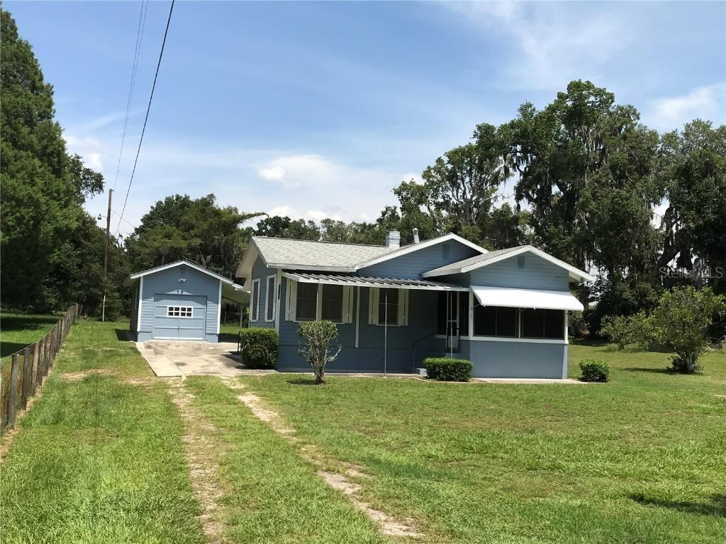 13785 S Hwy 25, Ocklawaha, FL 32179