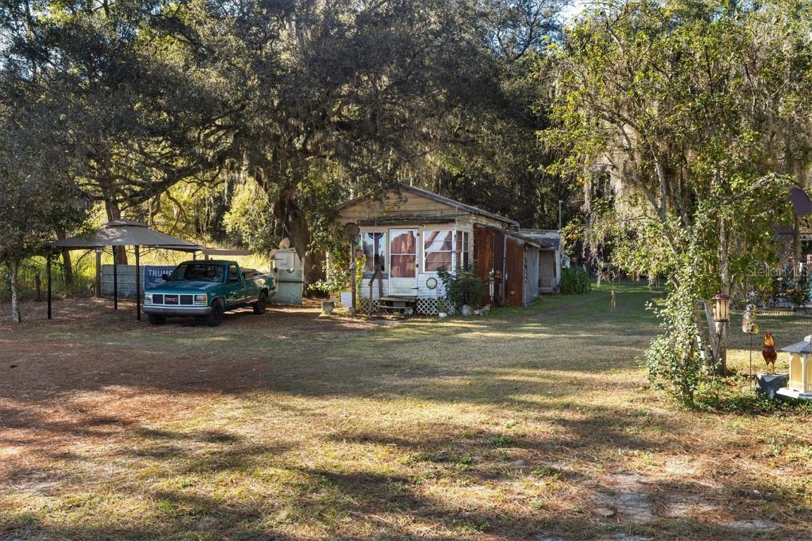 1582 S Us 301, Sumterville, FL 33585