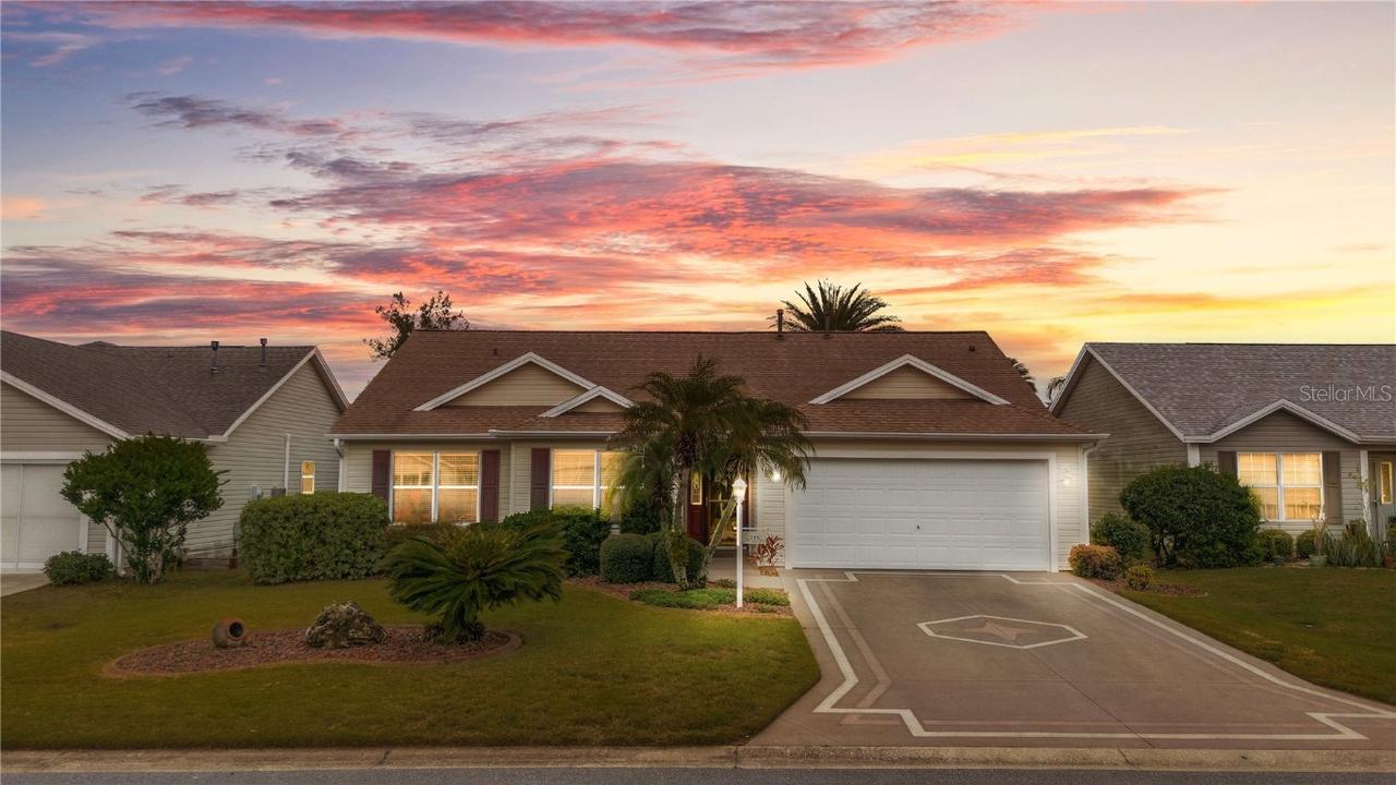 298 Society Hill Cir. #115, The Villages, FL 32162