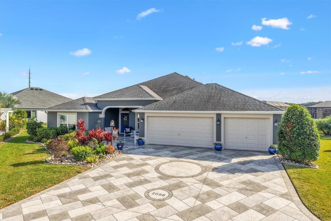 2098 Foust Pl., The Villages, FL 32163