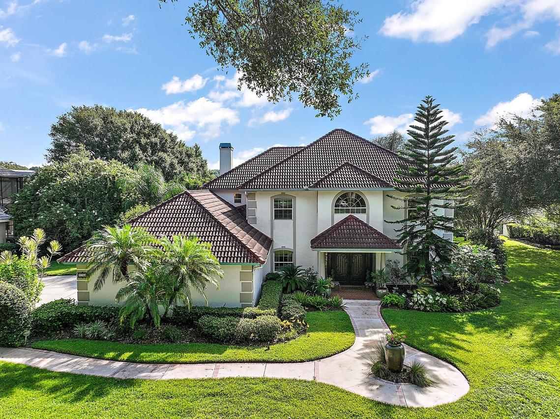 2701 Regal Point Pl., Eustis, FL 32726