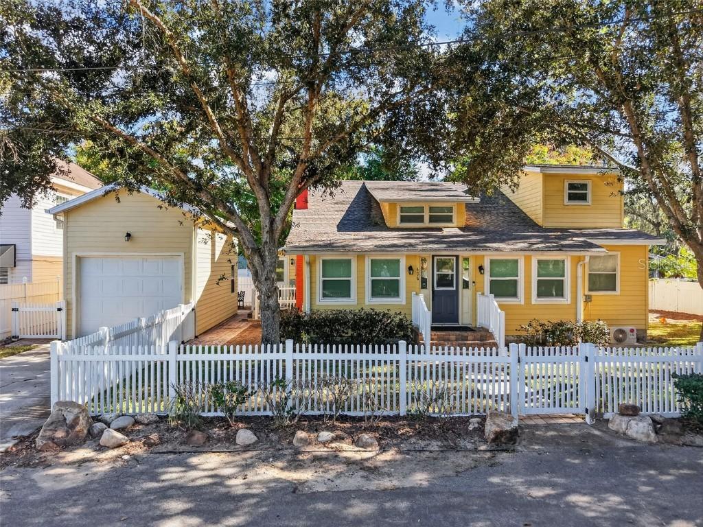 428 Hillcrest Ct., Mount Dora, FL 32757