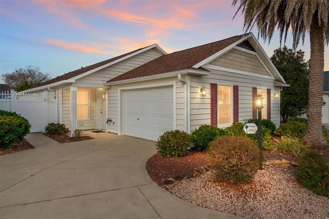 1762 Meadowlark Ave., The Villages, FL 32162