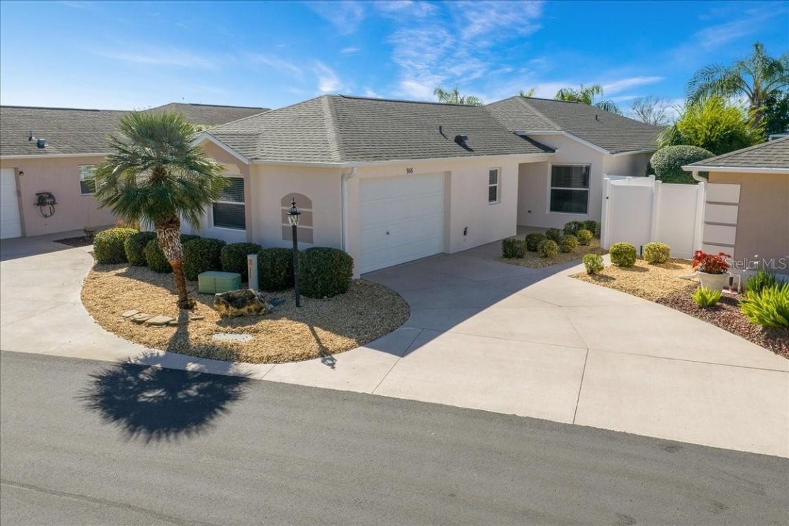 986 Oscar Ln., The Villages, FL 32162