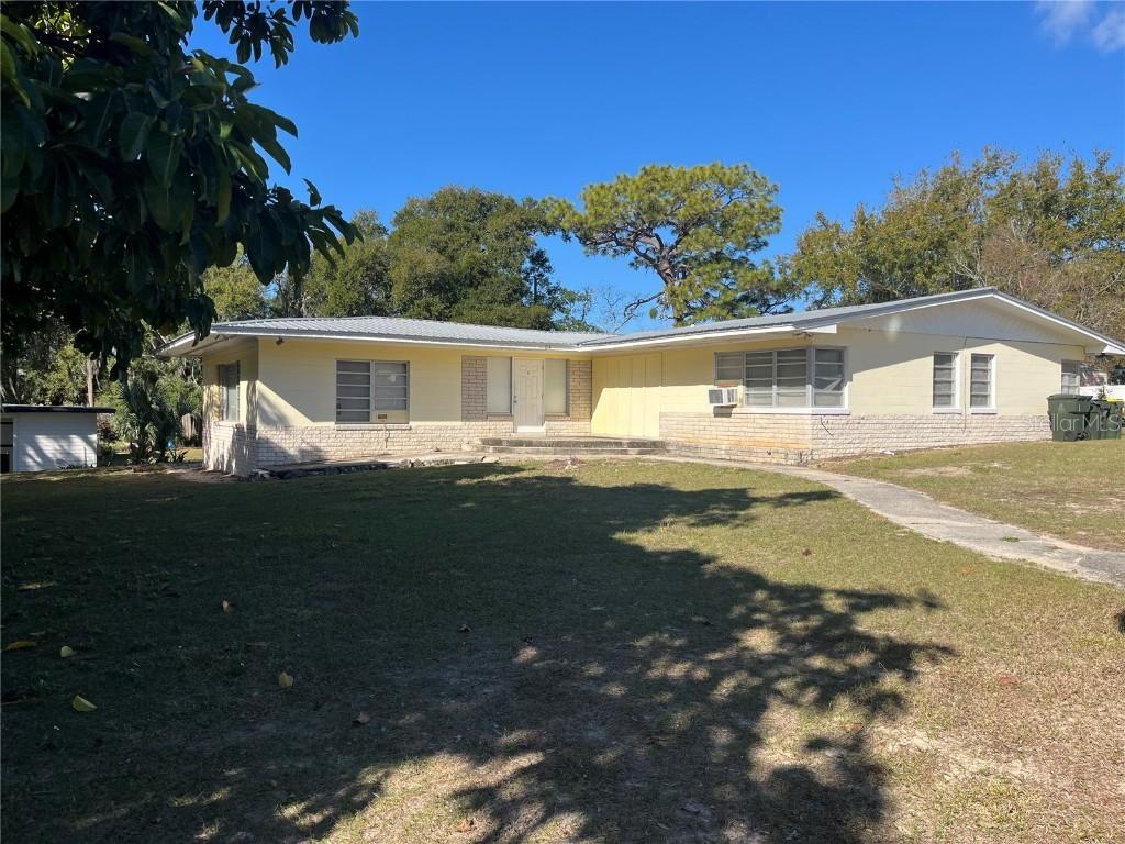 214 W Osceola St., Clermont, FL 34711