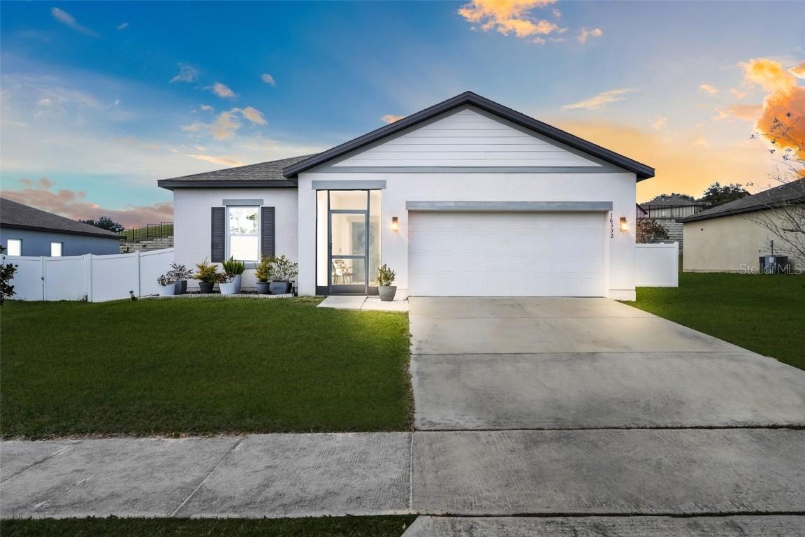 16332 Blooming Cherry Dr., Groveland, FL 34736