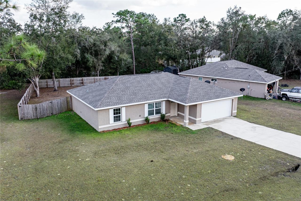 5 Malauka Radial Cir., Ocklawaha, FL 32179
