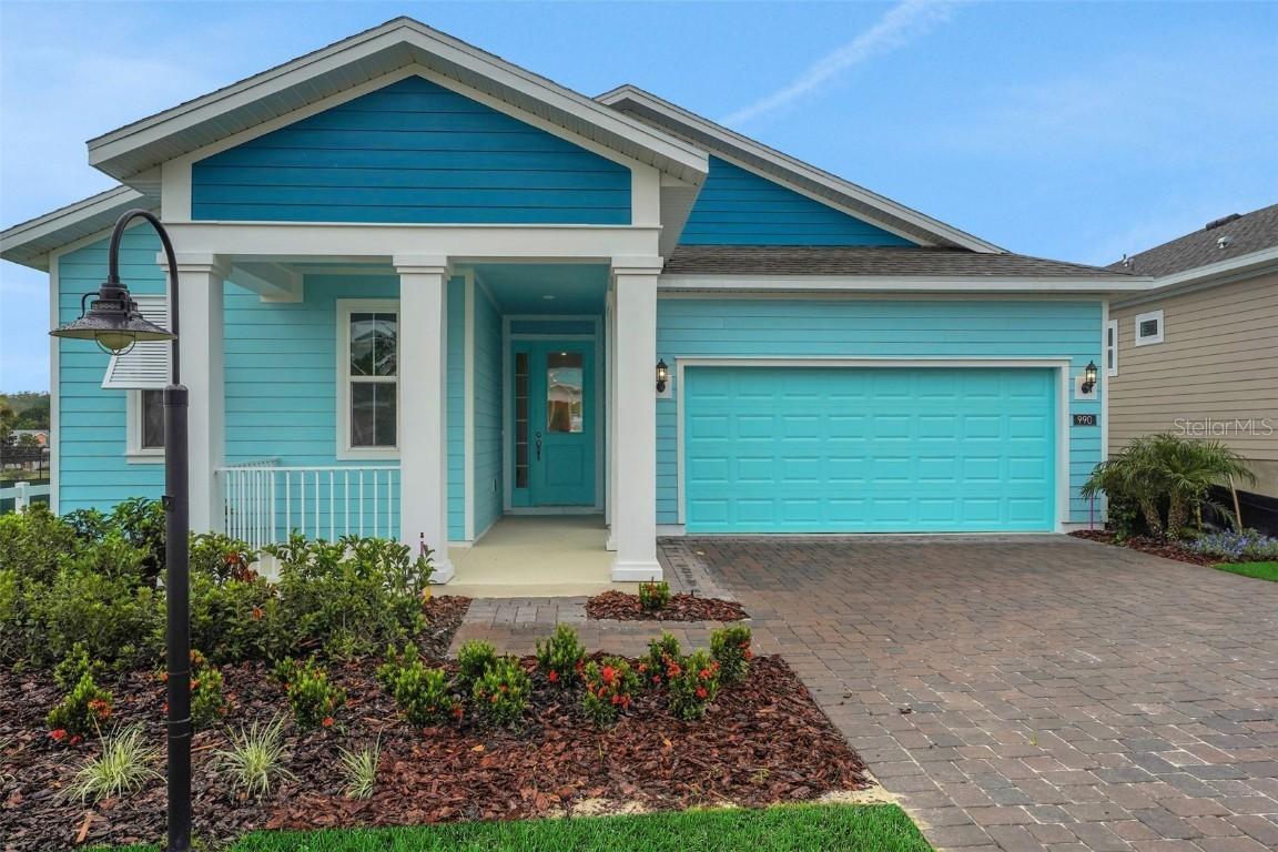 990 Fiesta Key Cir., Lady Lake, FL 32159