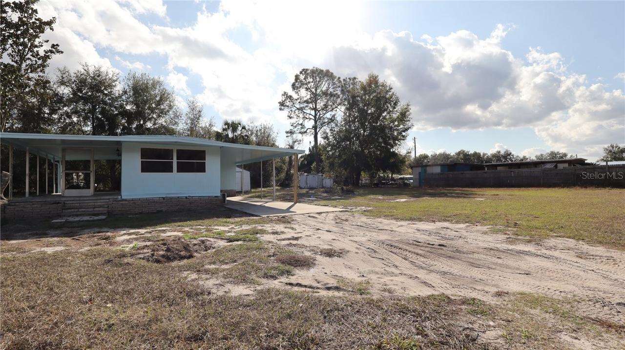 1389 NW 7th Ln., Lake Panasoffkee, FL 33538