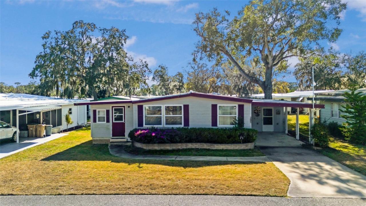 512 Palo Verde Dr., Leesburg, FL 34748