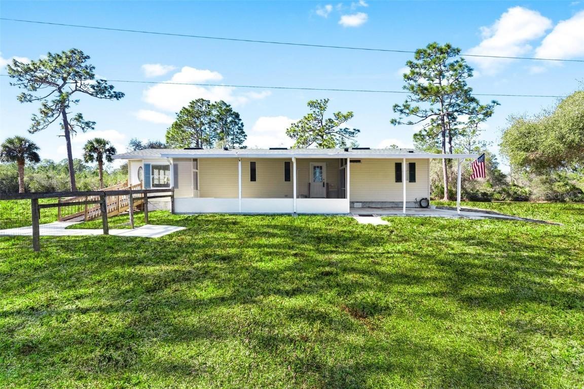 233 Azalea Ln., Osteen, FL 32764