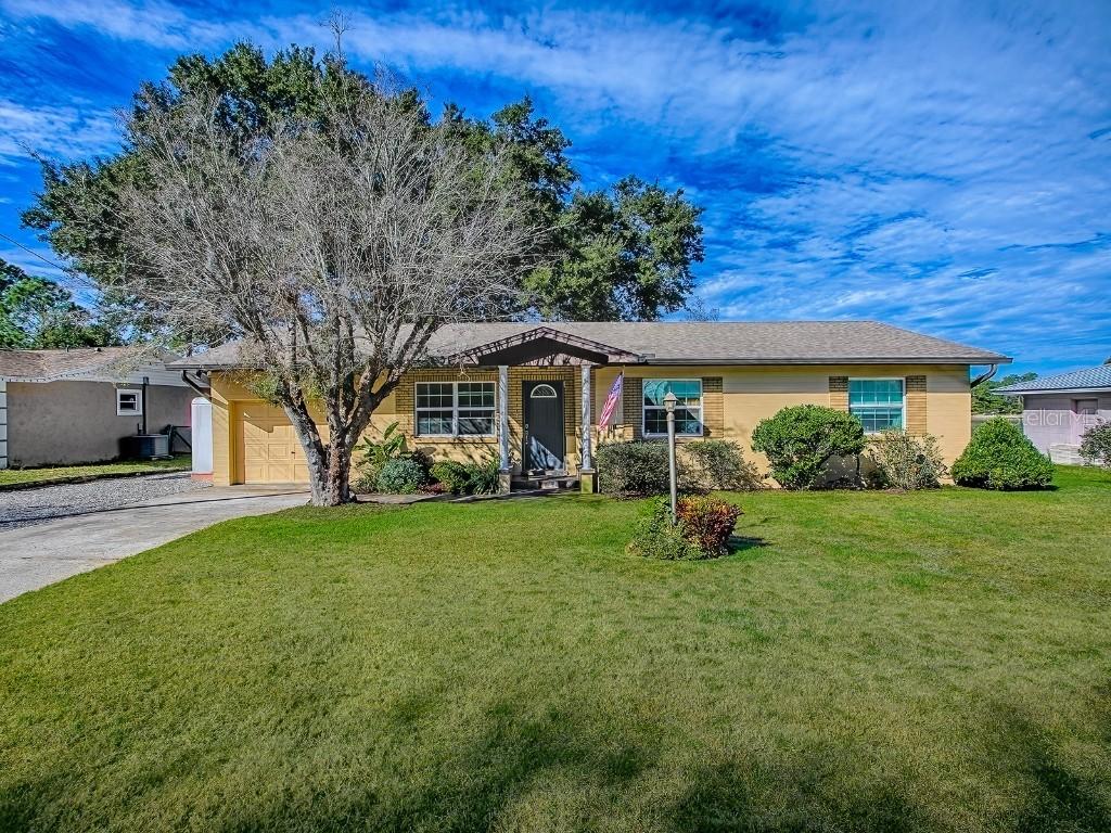 37337 Turner Dr., Umatilla, FL 32784