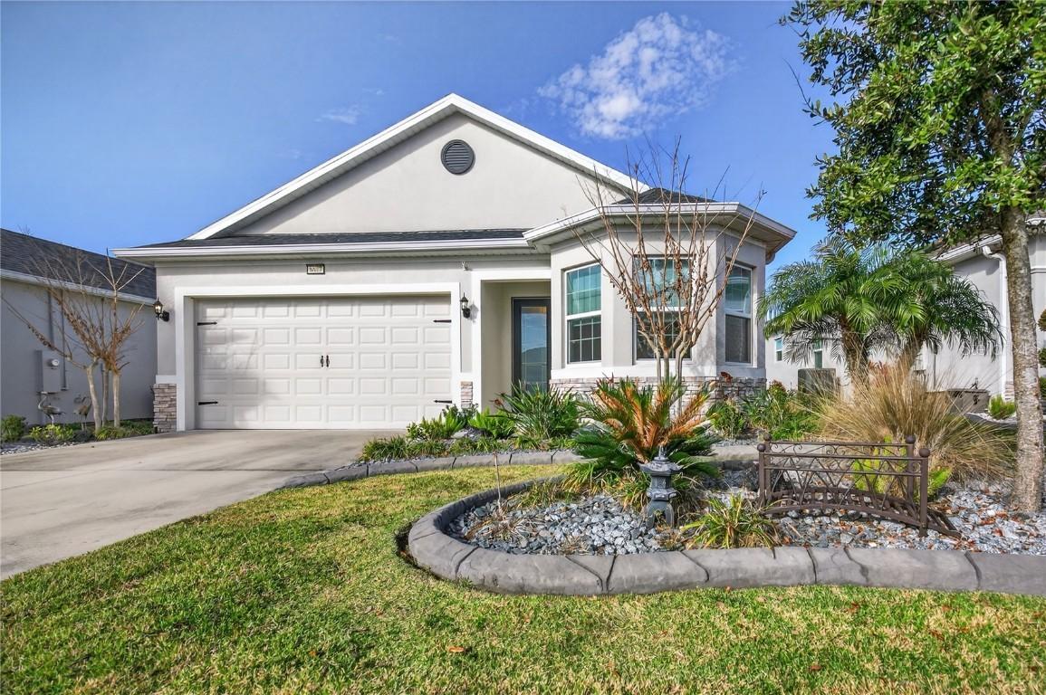 8677 Bridgeport Bay Cir., Mount Dora, FL 32757