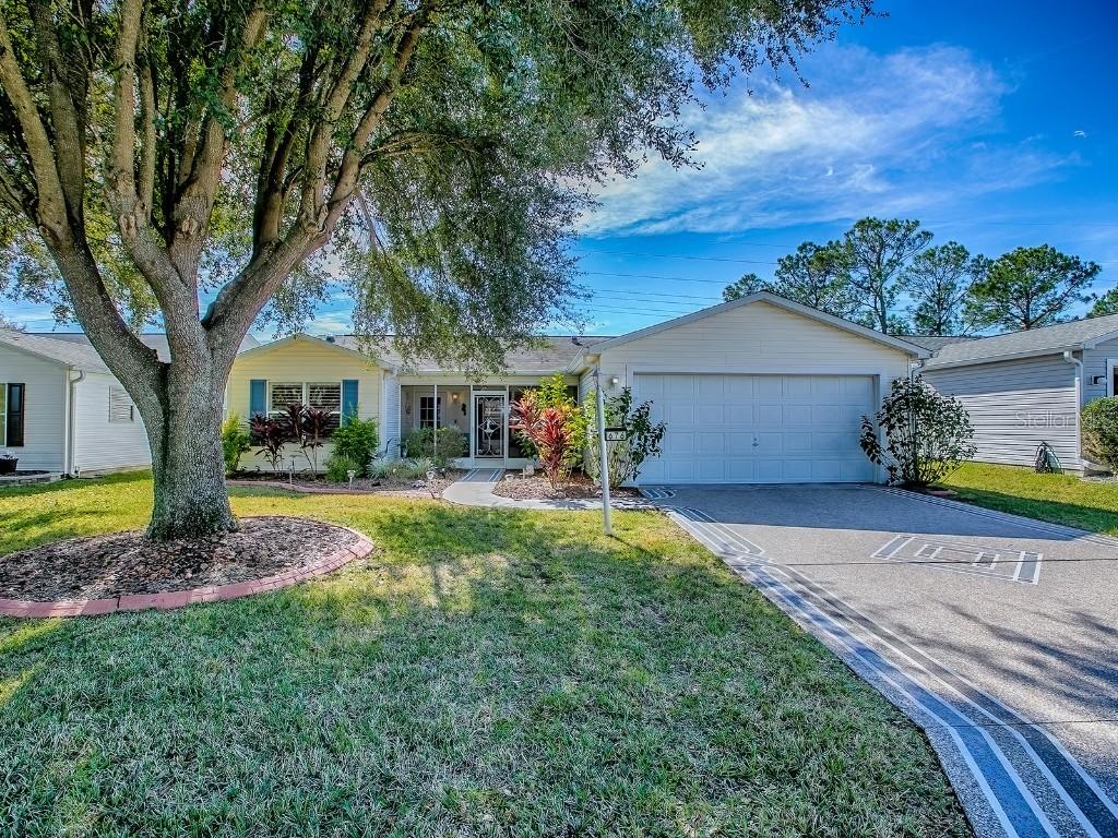 676 Camino Del Rey Dr. #10, The Villages, FL 32159