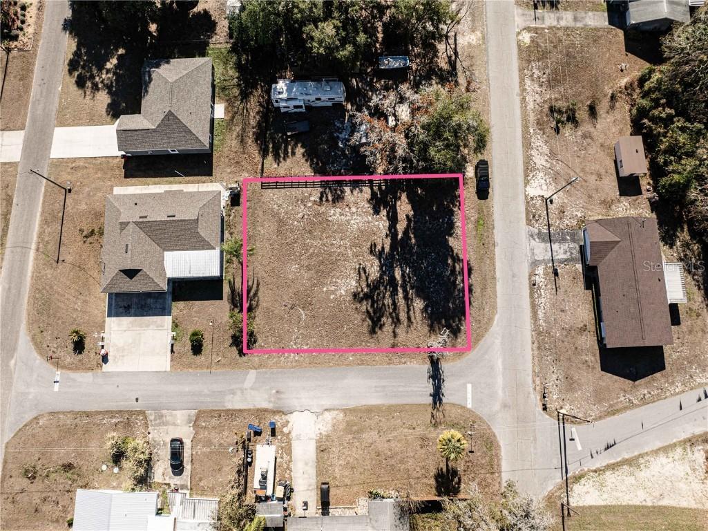 000 Cr 446, Lake Panasoffkee, FL 33538