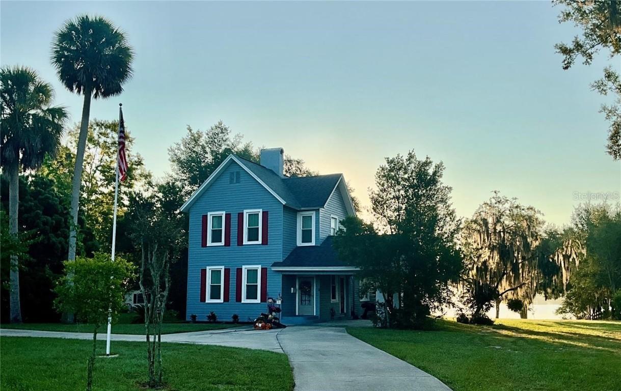 243 S Central Ave., Umatilla, FL 32784