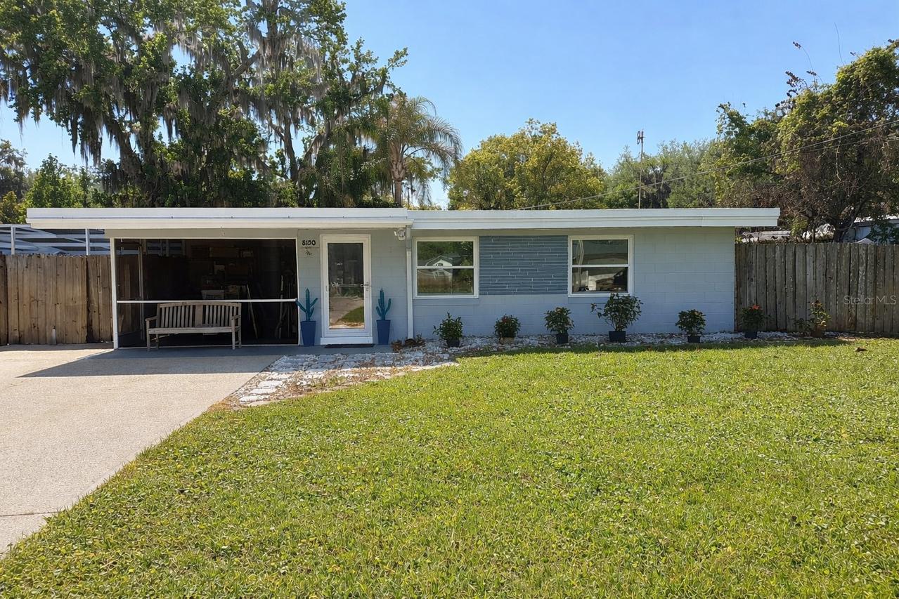 8150 Spring Dr., Yalaha, FL 34797