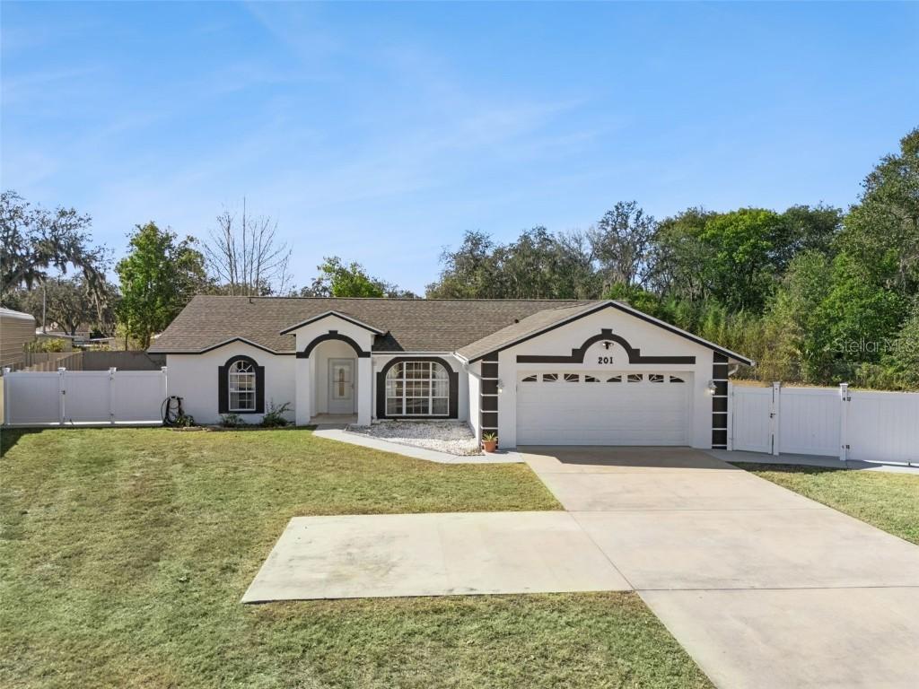 201 Glenridge Loop, Lakeland, FL 33809