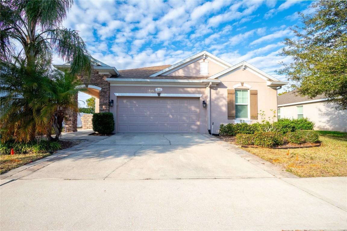 201 Compass Rose Dr., Groveland, FL 34736
