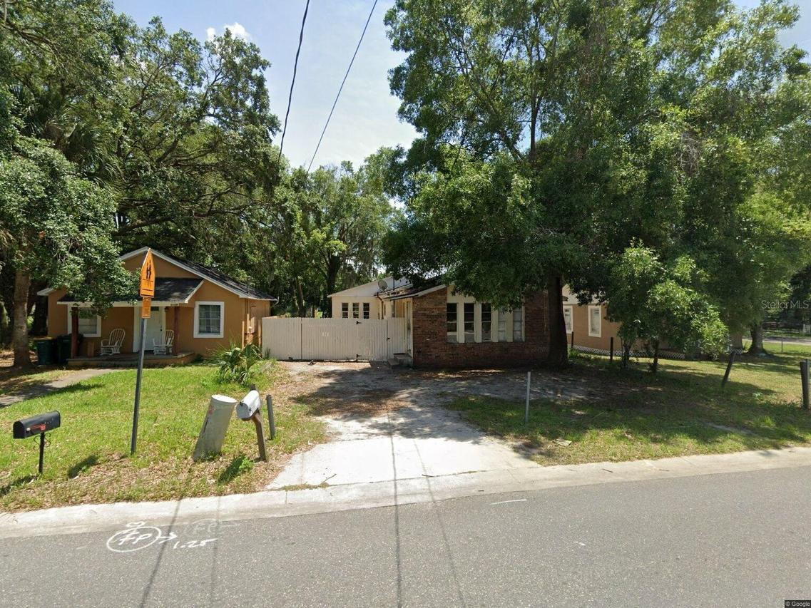 2118 Bates Ave., Eustis, FL 32726