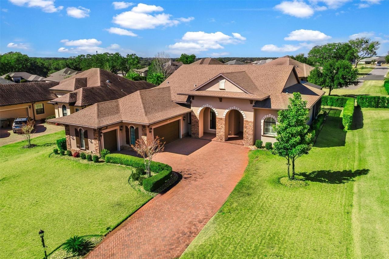 39513 Hillrise Ln., Lady Lake, FL 32159