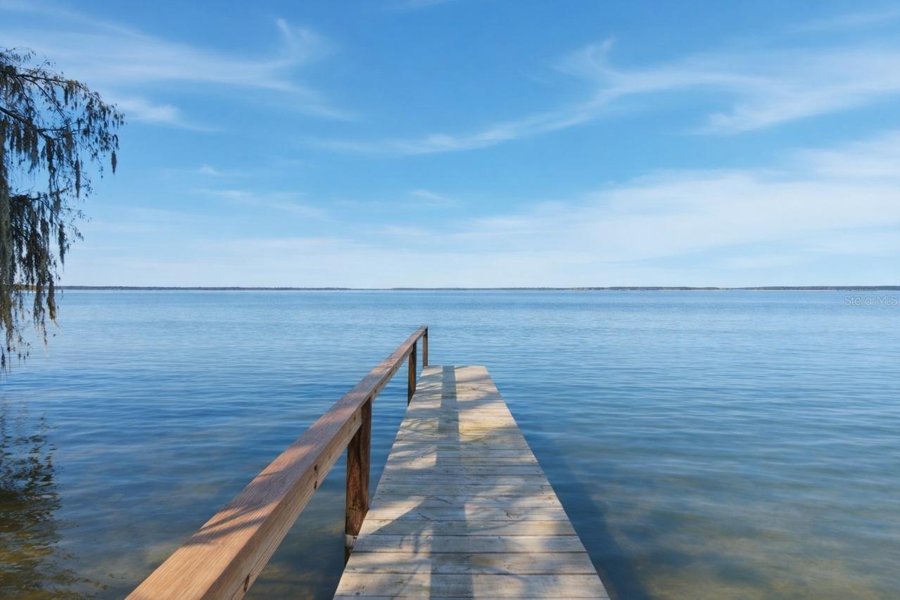 1689 Lakeshore Dr., Eustis, FL 32726