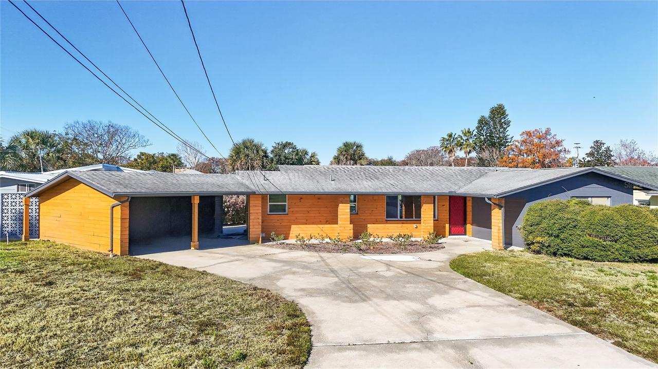 1503 Canal Ct., Tavares, FL 32778