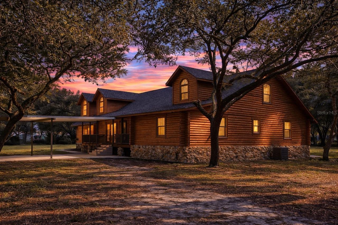 6892 Swain Rd., Sorrento, FL 32776