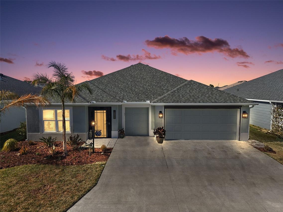 1744 Woelkers Cir., The Villages, FL 34762