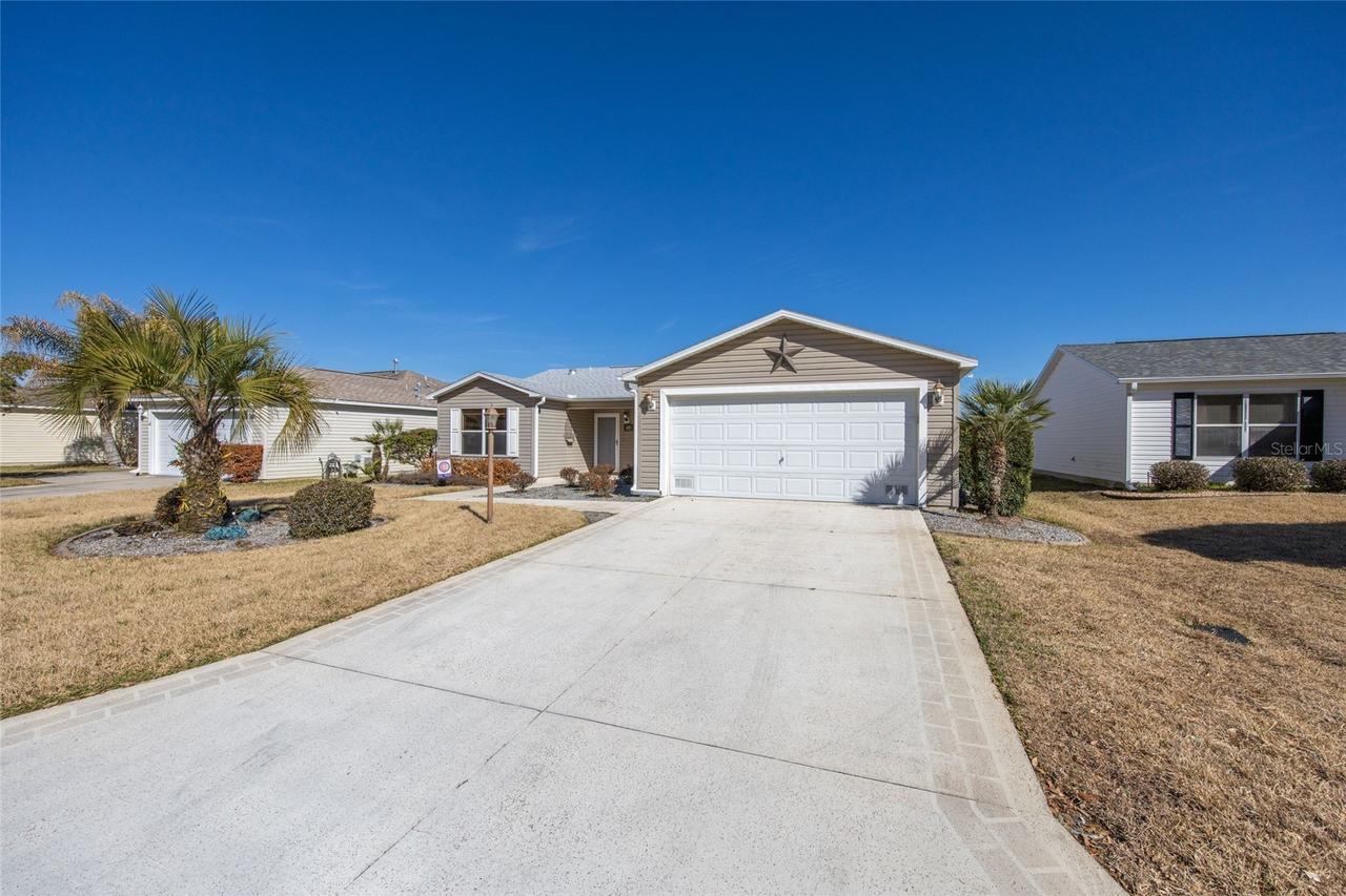 829 Evelynton Loop, The Villages, FL 32162