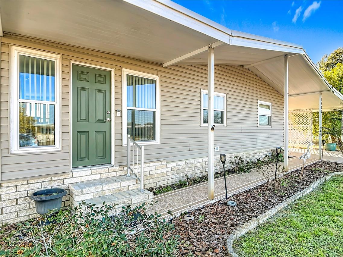 1405 Skyline Ct., Tavares, FL 32778